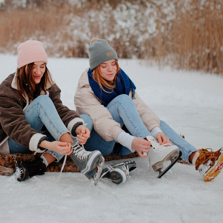 Snow shoes